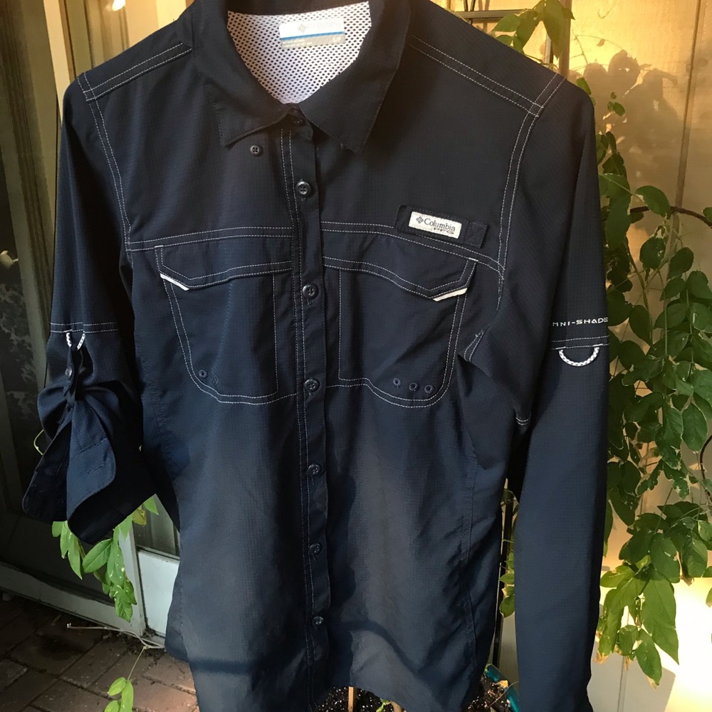 Women’s Columbia PFG Venting Omni-Shade Navy Shirt